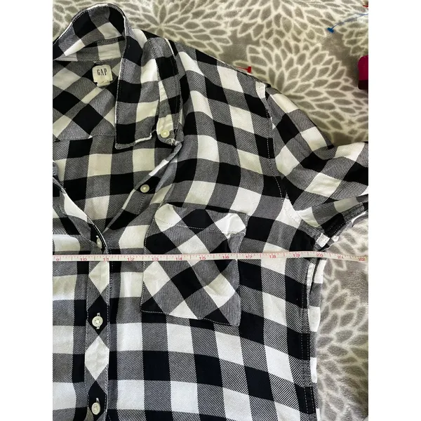 Buffalo Plaid Button Down Shirt sz Large Black White Preppy Minimalist Timeless - Image 6