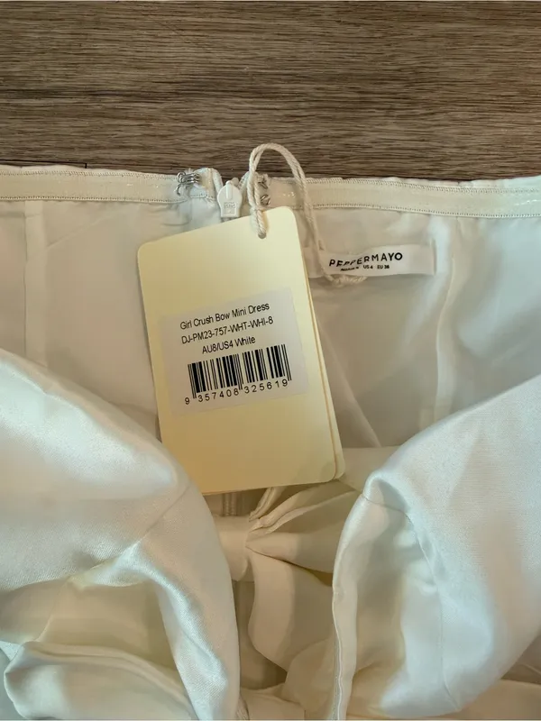 NWT Peppermayo Girl Crush Bow Mini Dress in White, Size 4 - Image 3