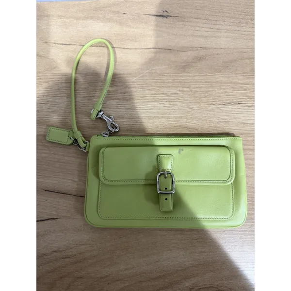 Coach Lime Green Pistacho Soho Signature Leather Wristlet Vintage Clutch Y2K M - Image 10