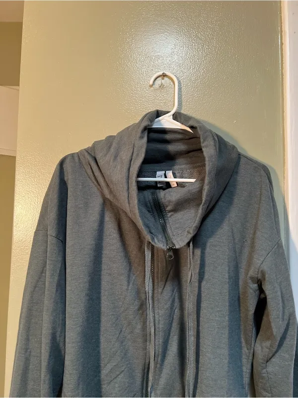 Z by Zella Women's Size Medium Cowl Neck Sweatshirt Charcoal Gray Full Zip - Image 2