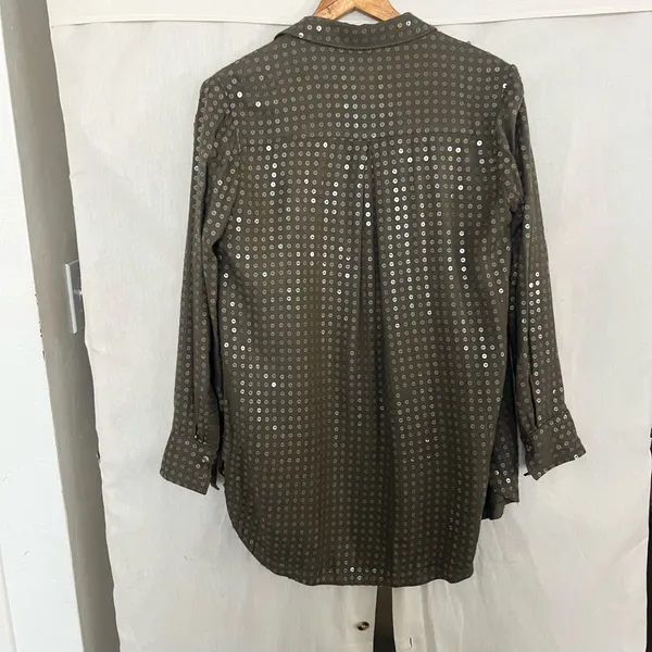 Anthropologie Maeve Olive Green Button Down Sequin Shirt Size XS - Image 5