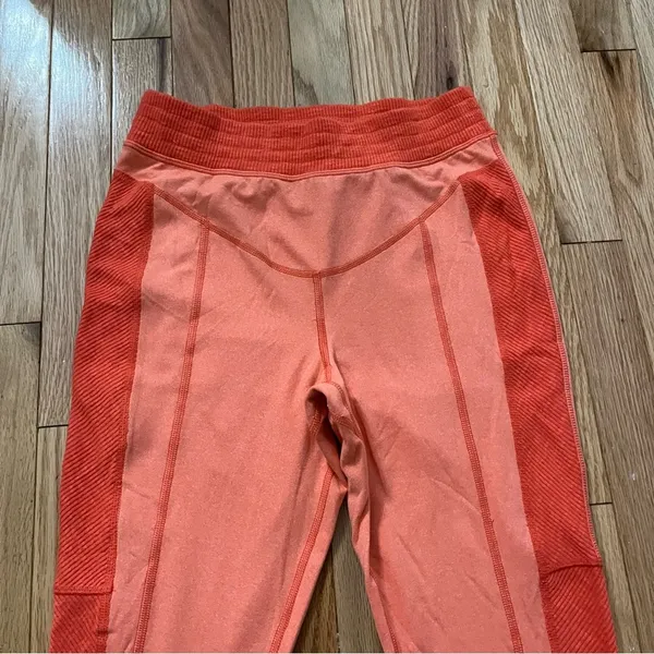 NWOT Free People Undercover Colorblock Leggings FP Movement- Size M - Image 9