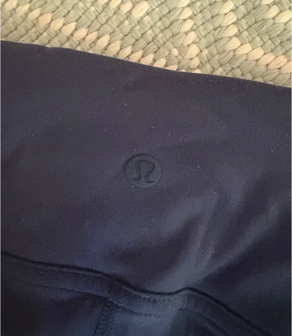 Navy Lululemon Leggings - Image 4