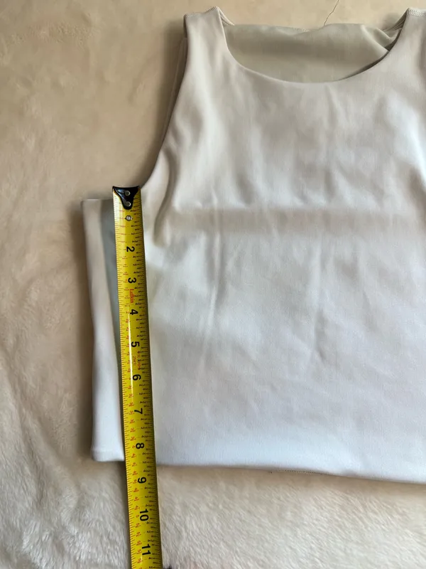 Under Armour White Sleeveless Crop Top – Size S - Image 6