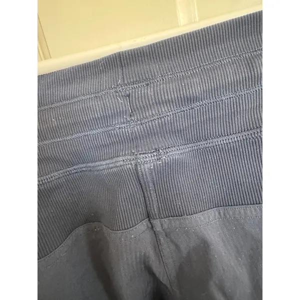 Lululemon‎ Dance Studio Jogger Pants size 6 - Image 4