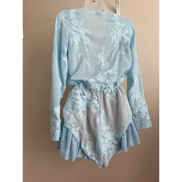 Lioness light blue embroidered floral lace v-neck long sleeve ruffle romper - Image 3
