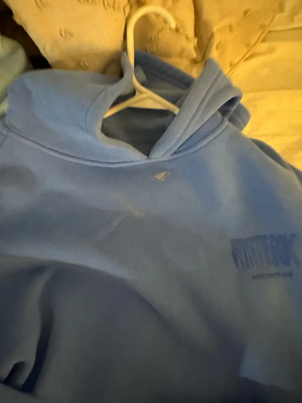White Fox Boutique Hoodie Blue M/L - Image 3