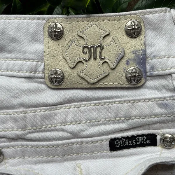 White Straight-Leg MISS ME Jeans - Image 6