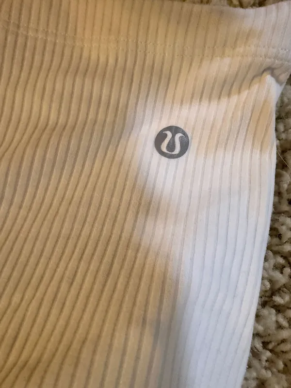 Lululemon off shoulder tank - Image 3