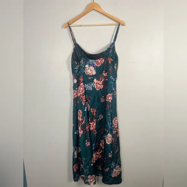 Petal and Pup Women's Alejandra Cowl Neck Midi Dress green floral size 12 - Image 6