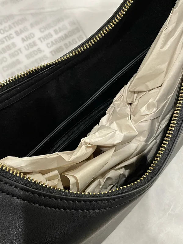 Black Adjustable Shoulder Bag - Image 4