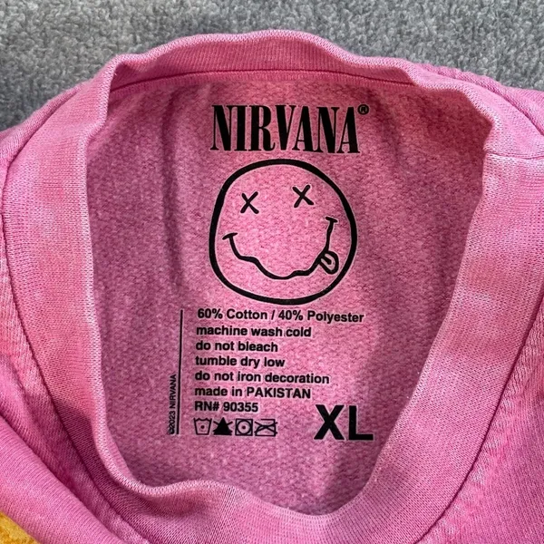 Nirvana Smiley Graphic Print Pullover Sweatshirt Women’s X-Large Pink - Image 5