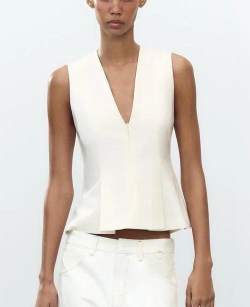 Zara NWT ivory zipper front peplum top - Image 4