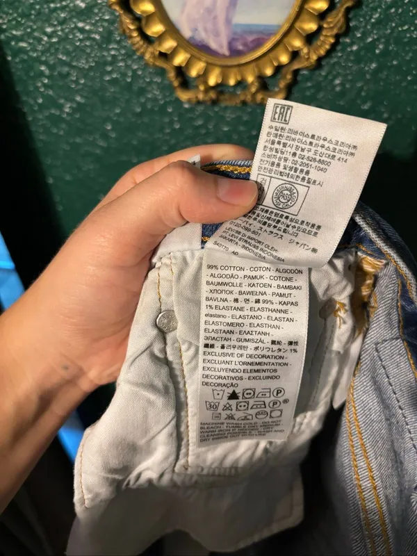 Denim Cut Off Levi 501’s Shorts Sz 28 - Image 4