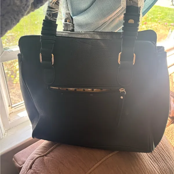 Elegant Black Satchel with Gold Details - Image 3