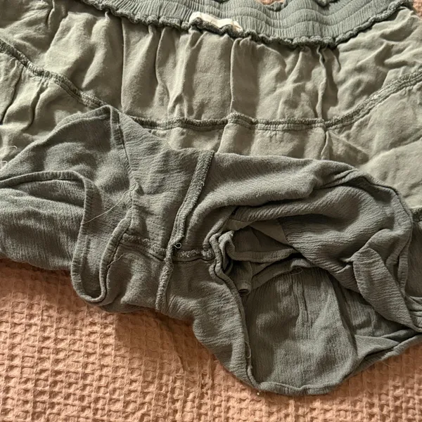 Olive Tiered Ruffle Skort Green Size M - Image 5
