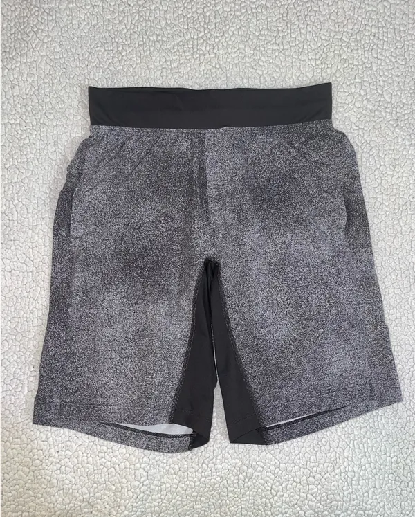 Lululemon Men’s T.H.E. Shorts Luxtreme Liner 9" - Image 4