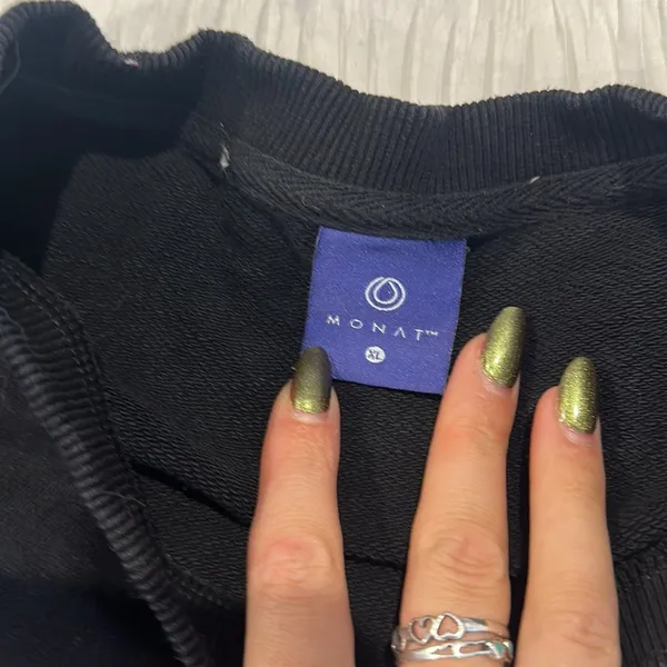MOVING SALE - Monat Wi-Fi & a Dream Sweatshirt - Image 5