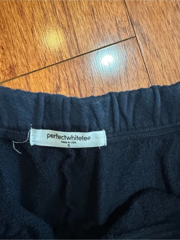 Perfectwhitetee Layla Shorts Navy Size Small Blue - Image 4
