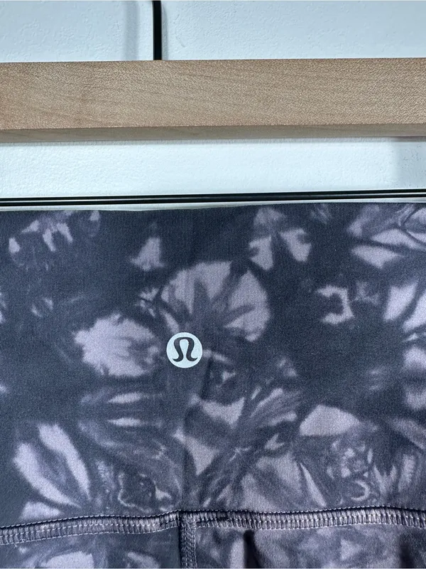 Lululemon Wunder Under Hi Rise‎ Leggings 10 Shibori Magnum Black Tie Dye - Image 8