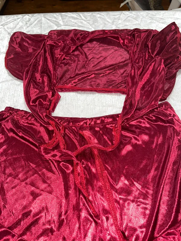 2 pieces Knotted crop top ruffle shorts - Image 4