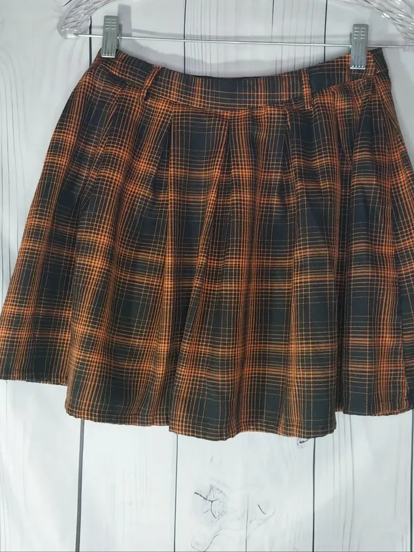 Hot Topic Pleated Orange and Black Plaid Skater Grunge Punk Mini Skirt - Image 3