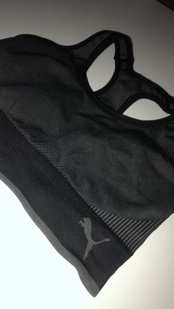 Puma Sport Bra Size Small - Image 2