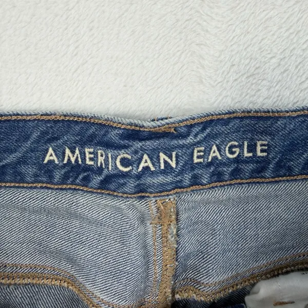 American Eagle 10 Long 10T Highest Rise Mom‎ Jeans Ripped Knee Distressed Blue - Image 5