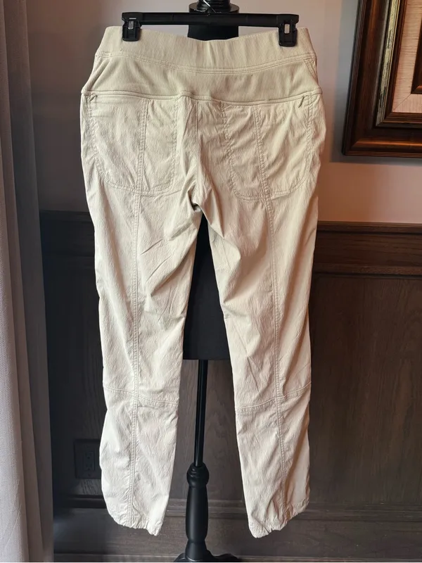 Athleta Trekkie hiking walking pants sz 4 - Image 4