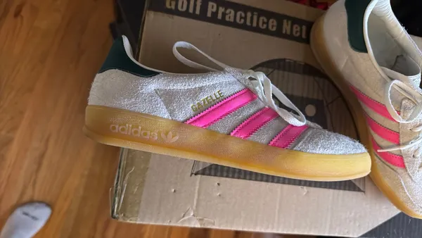 adidas Wmns Gazelle Indoor 'Off White Lucid Pink' - Image 4