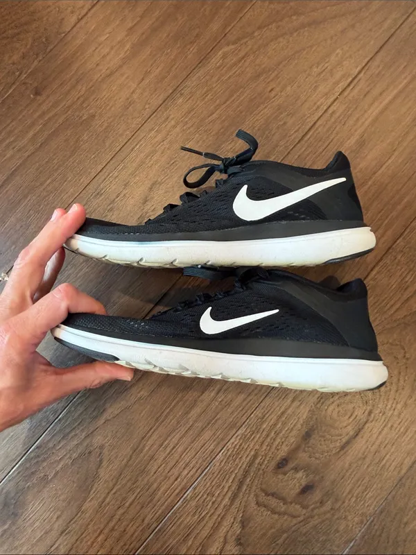 Nike Flex 2016 RN Running in Black Size 6.5 - C54-169 - Image 6