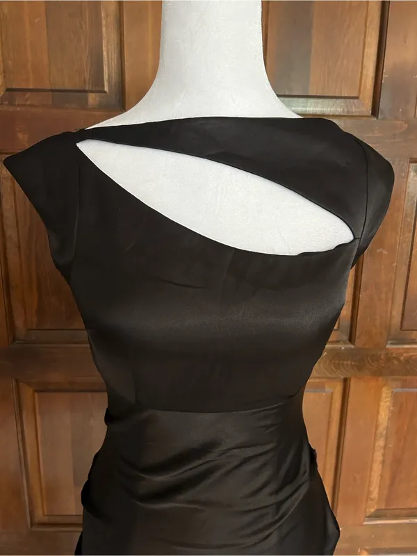 Hailey Logan Adrianna Papell Black Satin‎ Cutout Ruched Prom Party Dress Sz 3/4 - Image 4