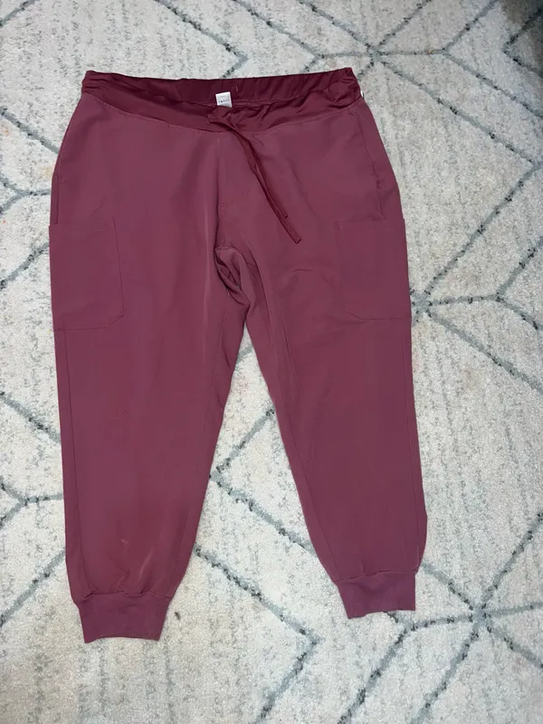 Mandala Scrubs 2XL Petite Women’s Mauve scrub set joggers - Image 5