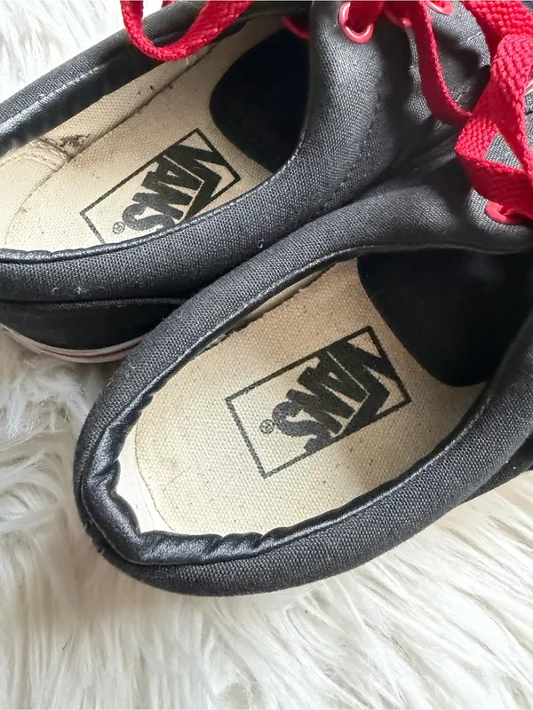 Vans fashion sneakers - Image 4