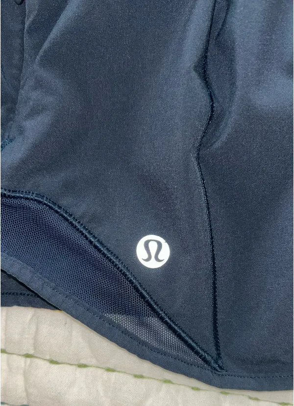 Lululemon 2.5" Hotty Hot Shorts - Image 4