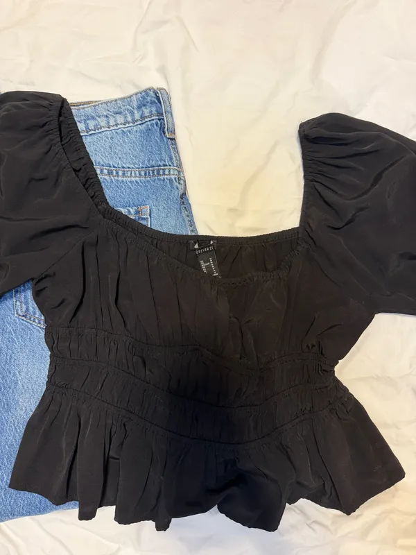 Forever 21 Black top - Image 2