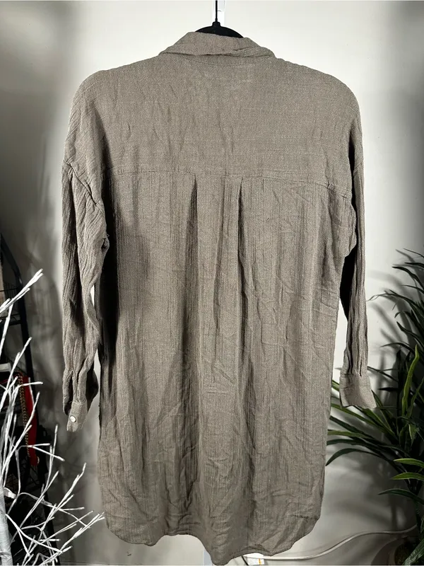 N177. Zara Taupe-Gray Long-Sleeve Casual Button-Down Shirt - Image 3