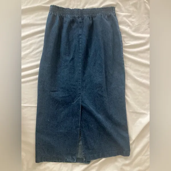 Vintage 1980s Levi's Deadstock Blue Denim Midi Skirt Size 14 Fits 10 - Image 4