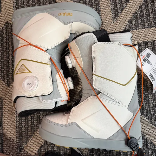 ThirtyTwo Womens Lashed Double BOA Snowboard Boots- White/Grey Size 6.5R - Image 3
