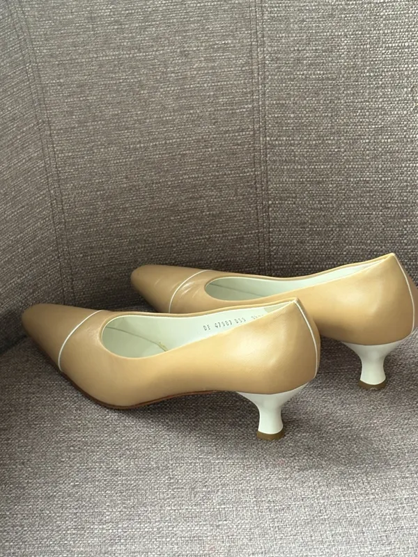 Salvatore Ferragamo Cap Toe Heels Shoes 9.5 - Image 10