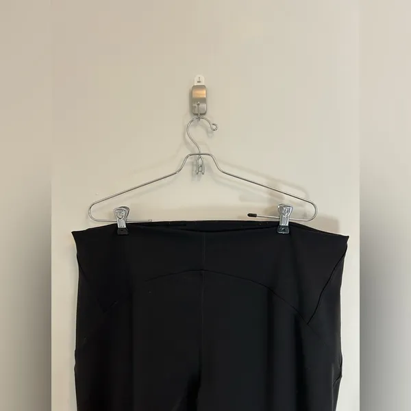Lululemon Instill High-Rise Tight 25" in Black size 18 - Image 3