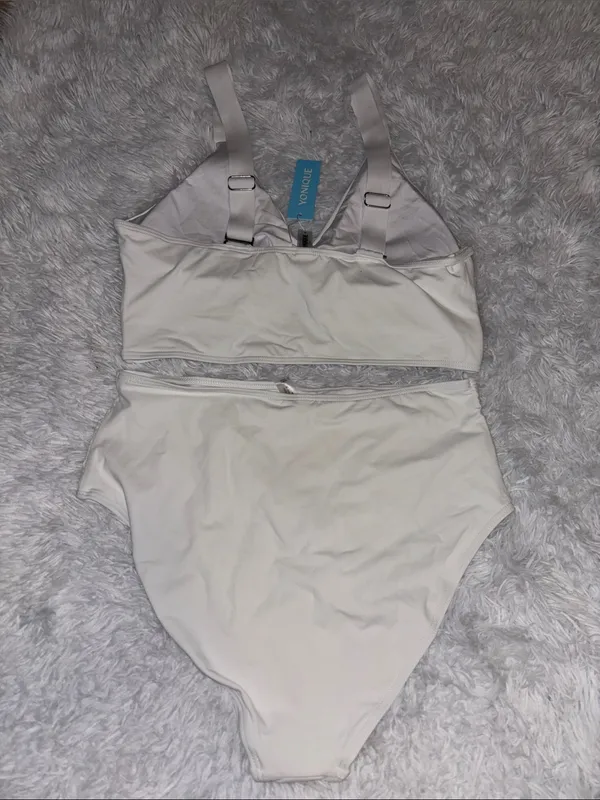 High-Waist White Bikini Set with Twist Front Top - Image 4