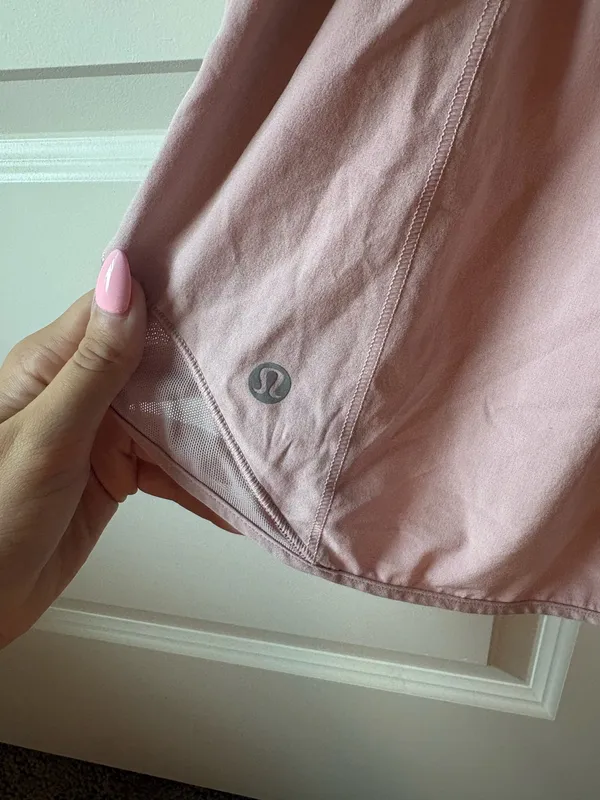 Lululemon Hotty Hot 2.5" - Image 2