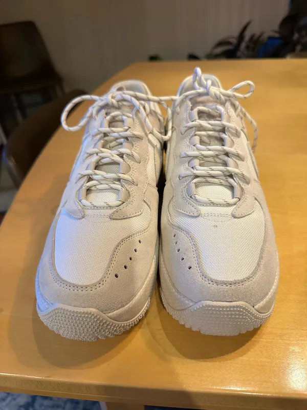 Nike Air Sneakers Women’s - Image 3