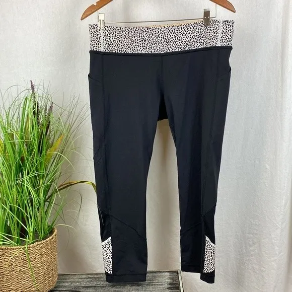 Lululemon Black Animal Print Mid Rise Capri Legging Pants 12 - Image 2