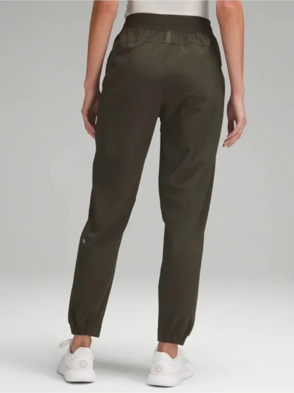 Lululemon License to Train High Rise Pants Dark Olive Size 6 - Image 2
