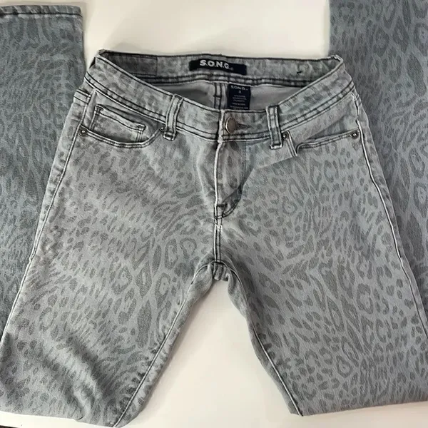 S.O.N.G. Leopard print jeans. Size 5. Blue - Image 2