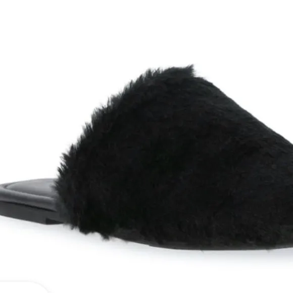 TIME and TRU Womens Black Slippers Size 8 Faux Fur Mules Slip On Comfort New - Image 2