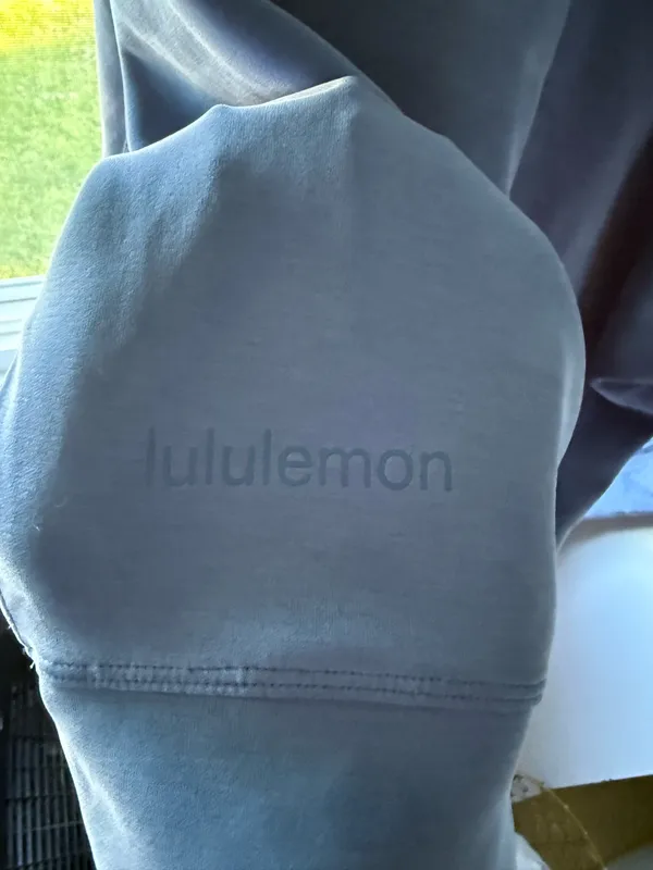 Lululemon Crewneck Sweatshirt - Image 3