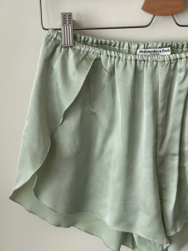 Abercrombie Satin Sleep Shorts Size S - Image 2
